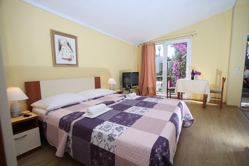 Apartments Kovacic Makarska Chambre photo