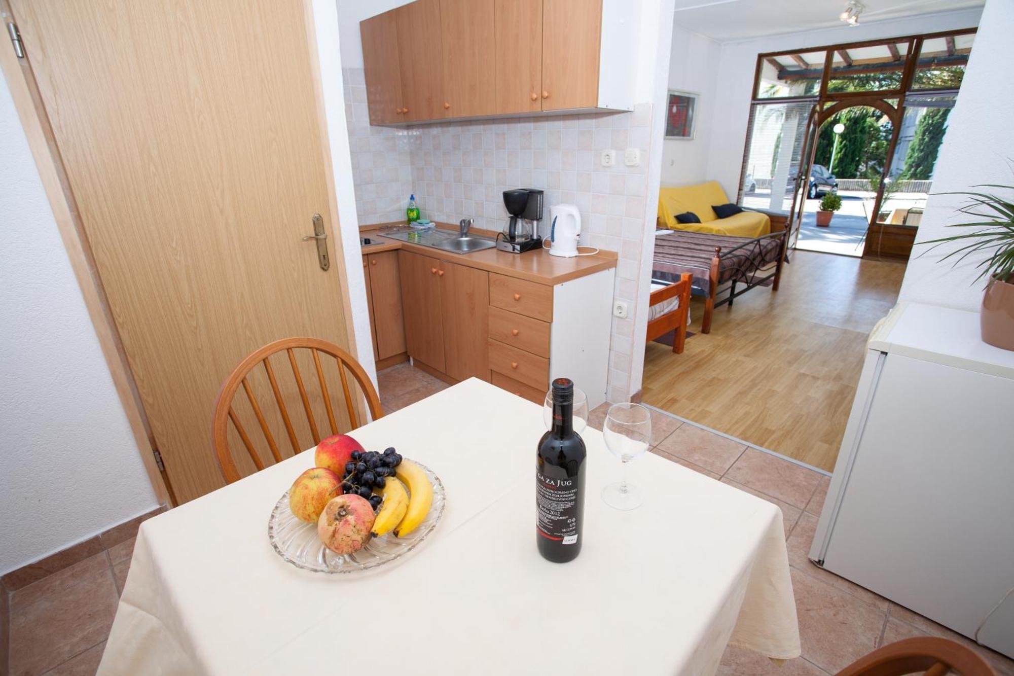 Apartments Kovacic Makarska Chambre photo